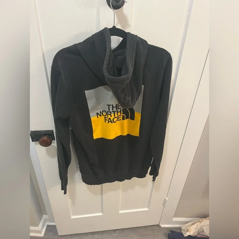 The North Face Black logo Hoodie Size